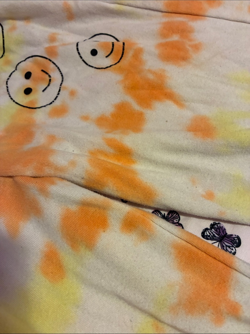 No Boundaries Yellow Tie-Dye Fleece Sweatpants - Picture 4 of 6